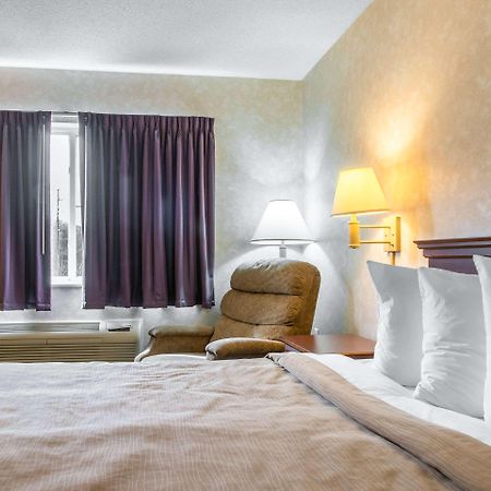 Quality Inn & Suites Titusville Экстерьер фото