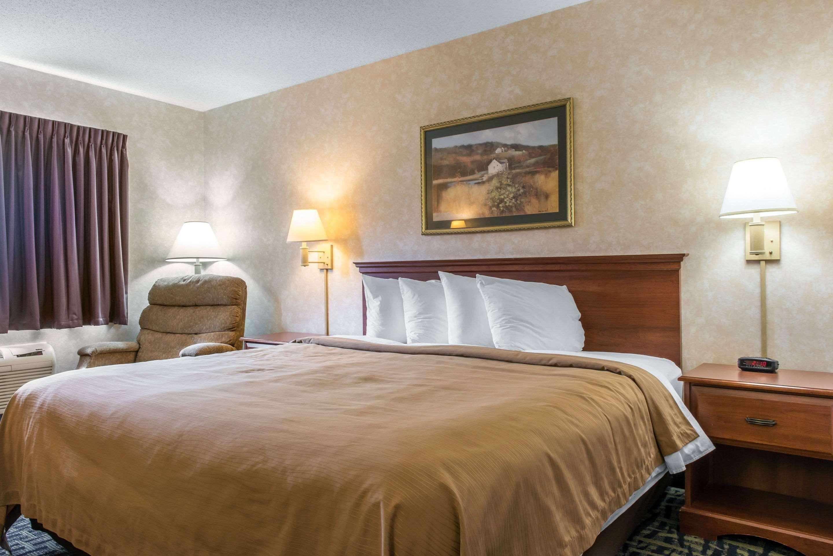 Quality Inn & Suites Titusville Экстерьер фото