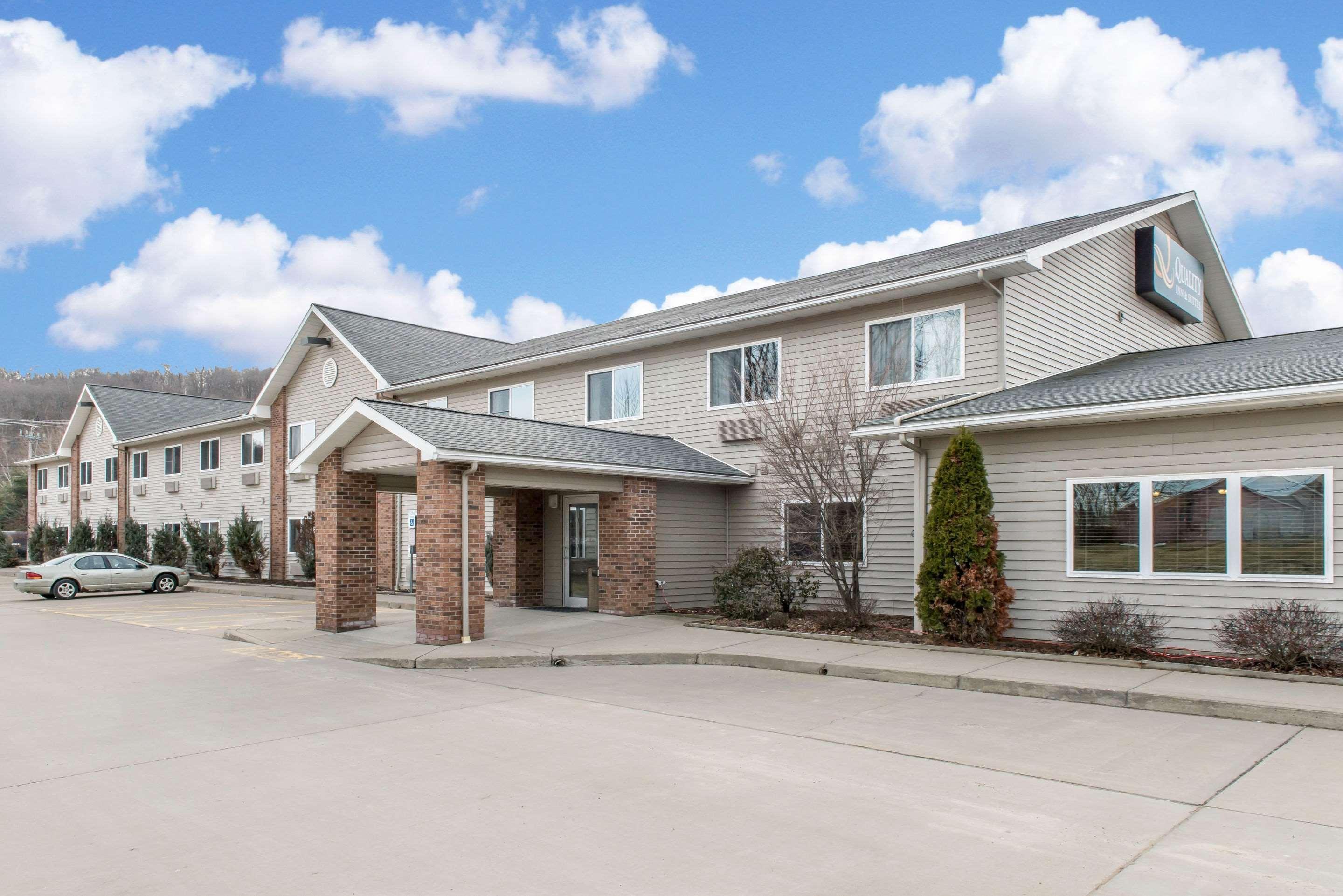 Quality Inn & Suites Titusville Экстерьер фото